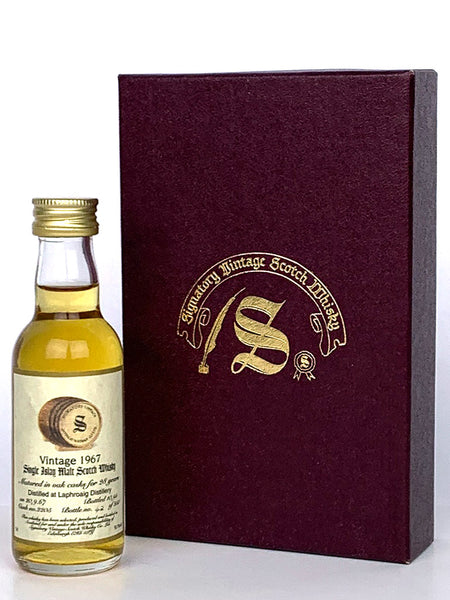 Miniature 1967 Laphroaig 28 Year Old Single Cask Signatory Vintage 5cl